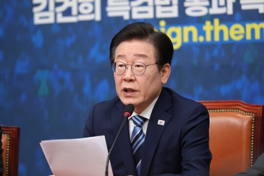 이재명 민주당 대표가 11월 29일 오전 국회에서 열린 최고위원회의에서 발언하고 있다. 사진=박은숙 기자