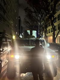  ‘한국 탱크맨들’이 멈춘 3시간의 계엄…심야 도심서 K-151 앞 막아선 시민 화제