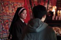 멜로 떠나 오컬트 세계로…'검은 수녀들' 송혜교의 연기 변신