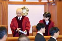 윤 '버티기 전략' 어찌 하오리까…헌재 '탄핵심리' 진행의 변수