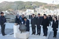 한국해운조합 이채익 이사장, 순직선원 위령탑 참배로 을사년 업무 시작