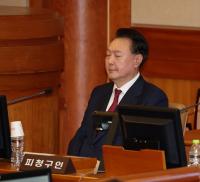 "한국 정치 불안 길어지면" 국제사회 경고…정부 '믿어달라' 안간힘 