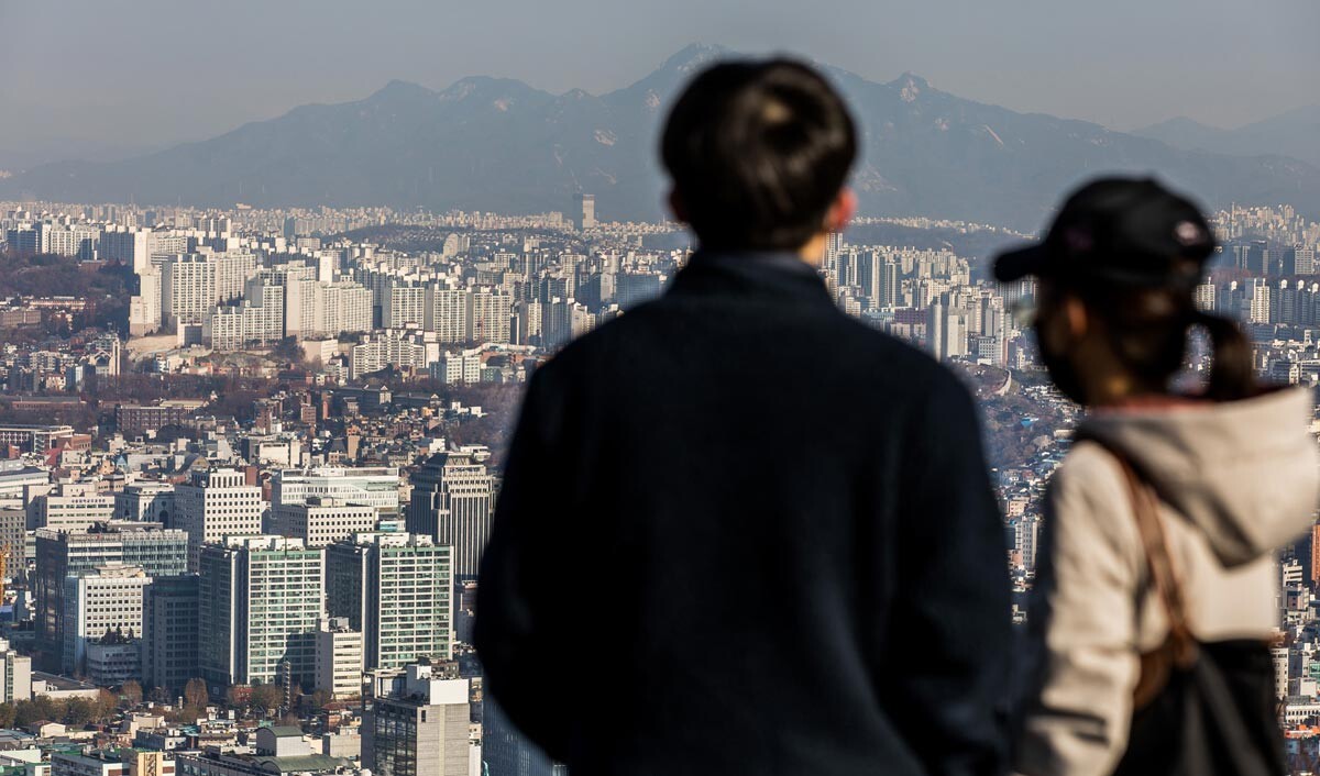 MZ세대는 아파트를 가장 이상적인 주거 형태로 여긴다. 서울 용산구 남산공원에서 바라본 서울 시내 아파트 전경. 사진=최준필 기자