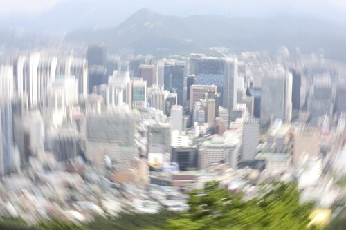 서울 남산타워에서 바라본 서울 종로 일대 빌딩숲. 사진=박정훈 기자