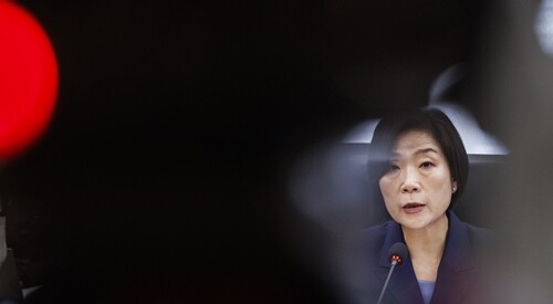 지난 4월 3일 오영주 중소벤처기업부 장관이 서울 강남구 서울본부세관에서 중소벤처부와 관세청이 공동으로 개최한 수출중소기업 간담회에 참석해 정부의 대책에 대해 말하고 있다. 사진=연합뉴스