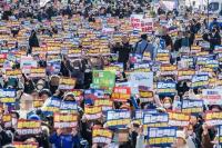 직장인 10명 중 7명 “탄핵촉구 집회, 민주주의 발전 긍정 영향”