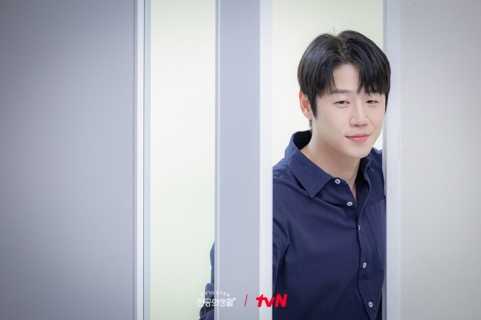 ‘언슬전’ 최대 수혜자는 구도원 선배를 연기한 정준원으로 꼽힌다. 이미 연기 경력 10년째이지만 인지도가 낮았던 그는 ‘언슬전’을 계기로 ‘대세’로 인정받고 있다. 사진=tvN 제공