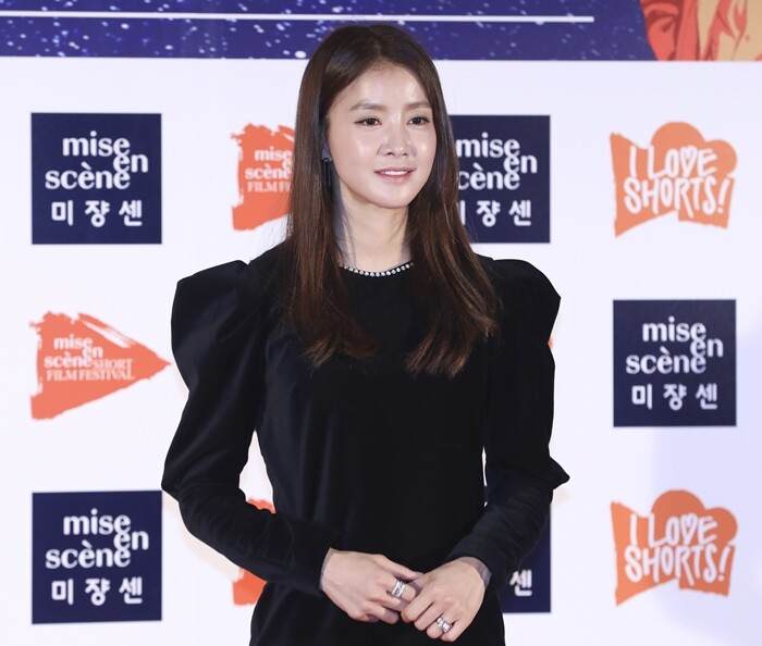 이시영이 이혼한 뒤 전남편의 동의 없이 냉동 배아로 임신한 것을 두고 논란이 일고 있다. 사진=박정훈 기자