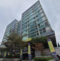 "수갑 채워 질질" 유치권 분쟁 신림동 건물서 경찰 '과잉 진압' 진실게임  