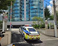 "집 돌아와서도 잠 설쳐" '아들 총기 살해' 피의자 자택서 폭발물 발견돼 대피 소동