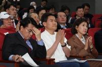 찬길과 반길로 두 쪽…국민의힘 전대 변수 떠오른 전한길 딜레마