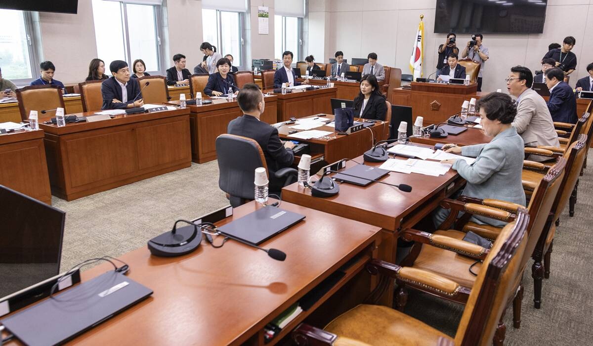 지난달 25일 국회에서 열린 법제사법위원회 법안심사 제1소위원회가 개회했던 모습이다. 사진=연합뉴스