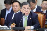 [단독] "안 팔리는 땅"이라더니…유철환 권익위원장 농지법 위반 농지 팔았다 