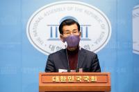 ‘이재명 조폭 연루설’ 장영하 변호사 2심서 유죄로 뒤집혀