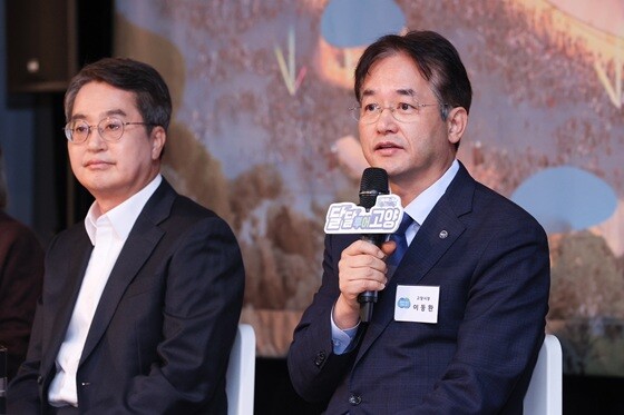 이동환 고양특례시장이 23일 ‘K-컬처밸리 복합개발사업 T2 아레나 부지 우선협상대상자 선정 발표’ 행사에서 발언하고 있다. 왼쪽은 김동연 경기도지사. 사진=고양특례시 제공