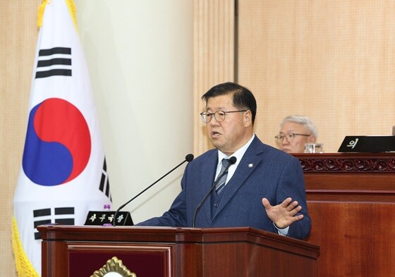 결의안을 대표 발의한 임홍열 의원. 사진=고양특례시의회 제공