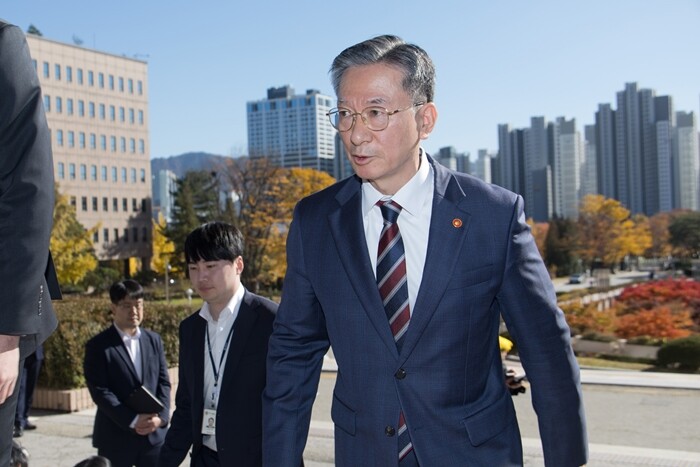검찰의 대장동 민간업자 개발 비리 의혹 사건 항소 문제와 관련해 정성호 법무부 장관은 “신중하게 판단하라”는 의견을 냈다. 사진=이종현 기자