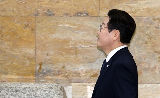 이재명 대통령이 11월 4일 서울 여의도 국회에서 열린 2026년도 예산안 및 기금운용계획안 대통령 시정연설을 마친 뒤 본회의장을 나서고 있다. 사진=국회사진기자단