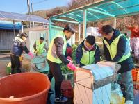 “양평에 퍼진 겨울의 온기…양평로타리클럽, 김장 나눔부터 주거개선까지 ‘두 배의 선행’