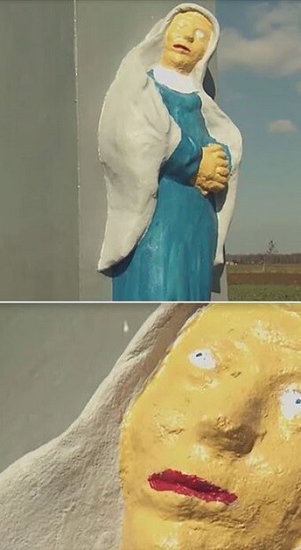 폴란드 슬롱스크 마을의 성모 마리아상이 복원 후에 어딘가 모르게 어색해져 논란이 되고 있다. 사진=페이스북 캡처
