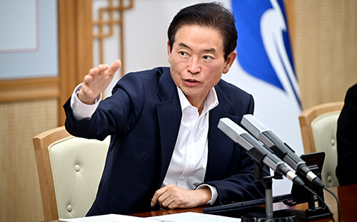 이철우 지사가 10일 오전 도청에서 정례 간부회의를 주재하고 있다. 사진=경북도 공
