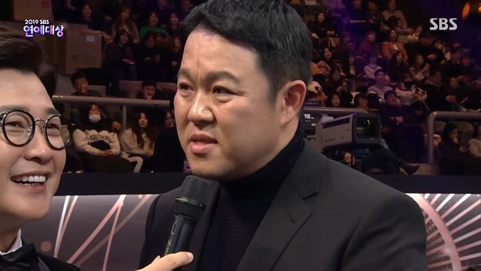 2019년 ‘SBS 연예대상’에서 대상 후보인 김구라는 “연예대상도 물갈이할 때가 되지 않았냐?”고 일갈해 화제가 됐다. 사진=SBS 2019 연예대상 방송 화면 캡처