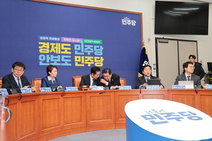 민주당은 내란전담재판부 설치 특별법을 올해 안에 처리하겠다고 공언했다. 사진=이종현 기자