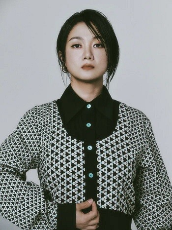 전 매니저들에 대한 갑질과 무면허 비의료인에게 불법 수액 주사 시술을 받았다는 의혹의 중심에 선 방송인 박나래가 마지막 공식입장을 밝혔다. 사진=앤파크 제공