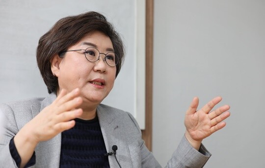 내년 1월 출범하는 이재명 정부의 초대 기획예산처 장관에 이혜훈 전 국민의힘 의원이 지명됐다. 지난 2020년 이혜훈 전 의원이 서울 여의도의 한 사무실에서 인터뷰를 하고 있다. 사진=박은숙 기자