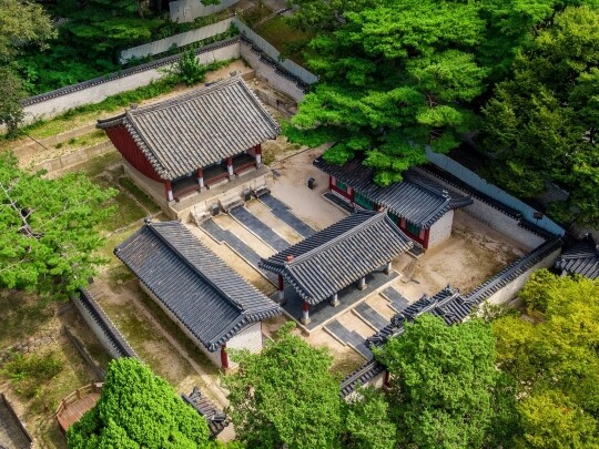칠궁 중 육상궁과 연호궁 전경. 사진=국가유산청 궁능유적본부 제공