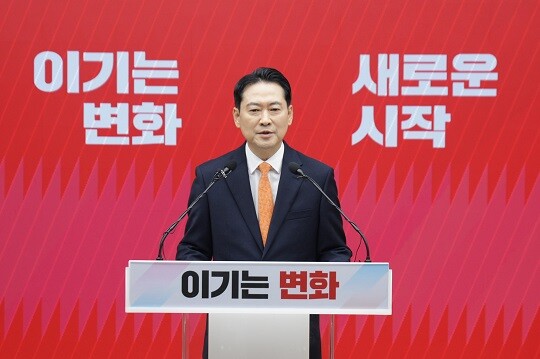 장동혁 국민의힘 대표가 1월 7일 오전 서울 여의도 중앙당사에서 당 쇄신안을 발표하고 있다. 사진=이종현 기자
