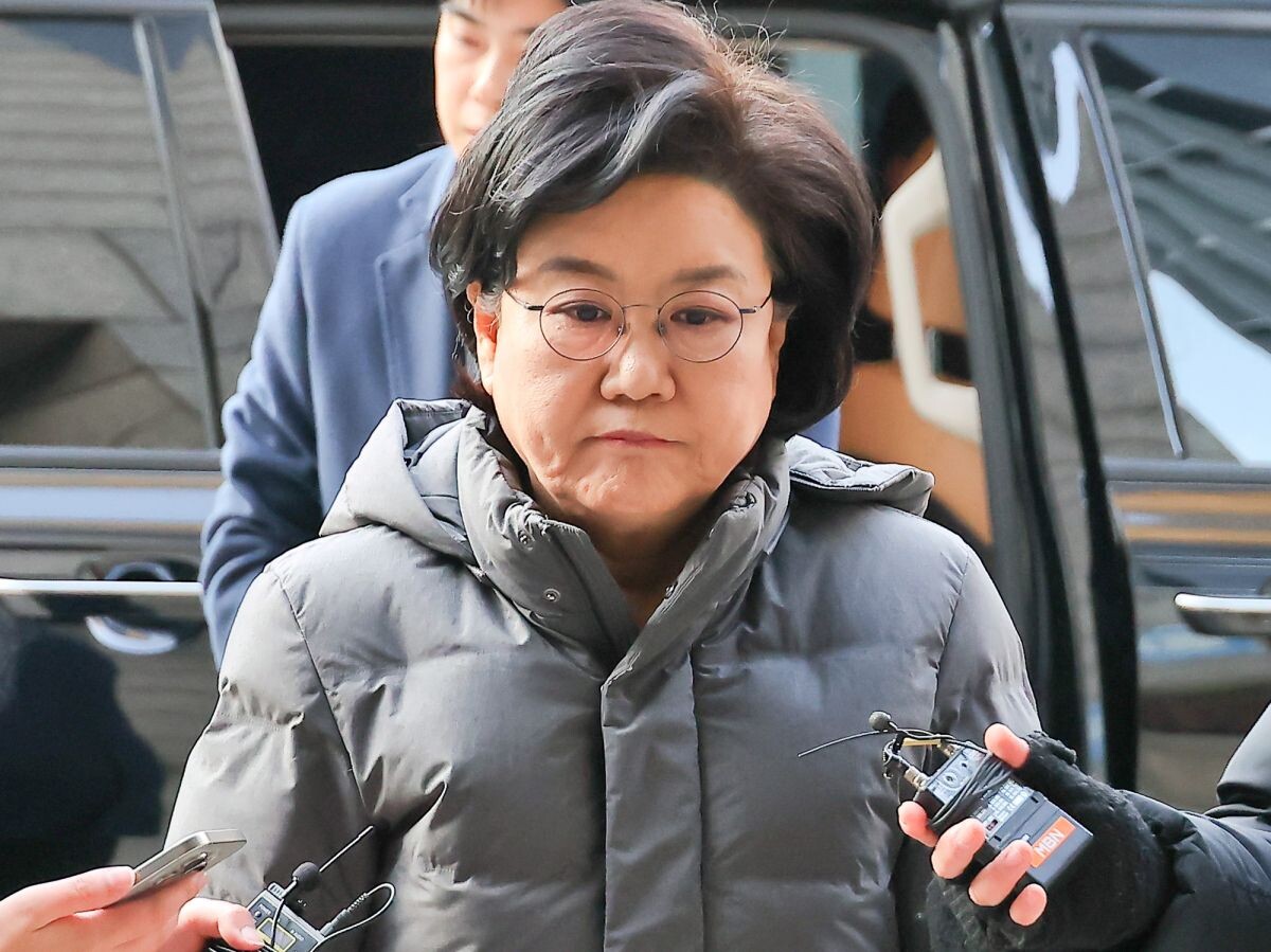 이혜훈 초대 기획예산처 장관 후보자가 9일 오전 서울 중구 인사청문회 준비 사무실로 출근하며 취재진의 질문을 받고 있다. 사진=임준선 기자