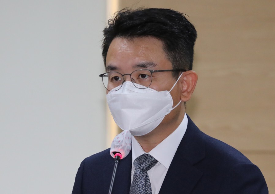 쿠팡 퇴직금 미지급 의혹을 수사 중인 상설 특검팀(특별검사 안권섭)이 엄성환 전 쿠팡풀필먼트서비스(CFS) 대표이사를 소환했다. 사진=연합뉴스