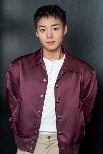 배우 박지훈(27)은 영화 '왕과 사는 남자'에서 폐위된 비운의 왕 단종을 연기하며 스크린 주연 데뷔를 성공적으로 마쳤다. 사진=쇼박스 제공