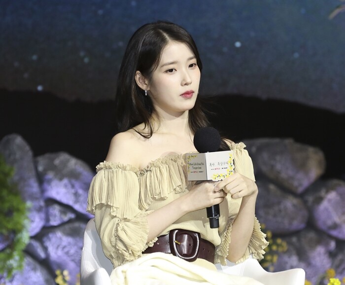아이유는 매번 자신의 이름이 아닌 ‘팬덤의 이름’으로 기부를 하고 있다. 사진=박정훈 기자