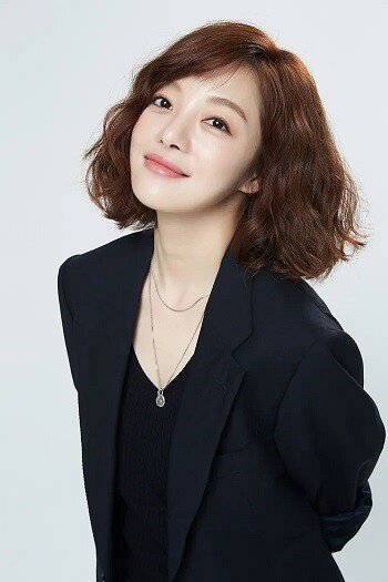 과거 음주운전 전력이 있는 배우 황보라가 공동구매(공구) 제품을 홍보할 목적으로 교통사고를 연상시키는 광고를 올렸다가 네티즌들의 뭇매를 맞았다. 사진=워크하우스컴퍼니 제공