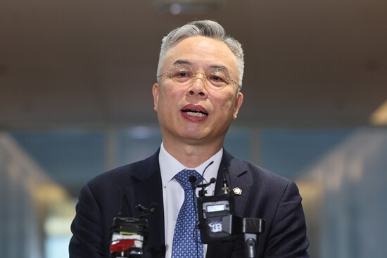 3대 특검의 수사에서 밝히지 못한 의혹들을 수사할 2차 종합특검팀의 특별검사보 4명이 확정됐다. 사진은 2차 종합특검의 권창영 특별검사. 사진 = 연합뉴스