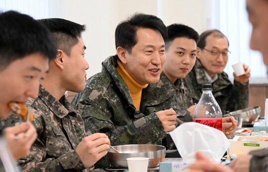 오세훈 서울시장이 2월 16일 1방공여단 방공진지를 찾았다. 사진=서울시 제공