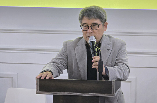 김원양 일요신문 대표가 제10회 일요신문배 전국 중고생 바둑왕전에서 개회사를 하고 있다. 사진=대한바둑협회 제공