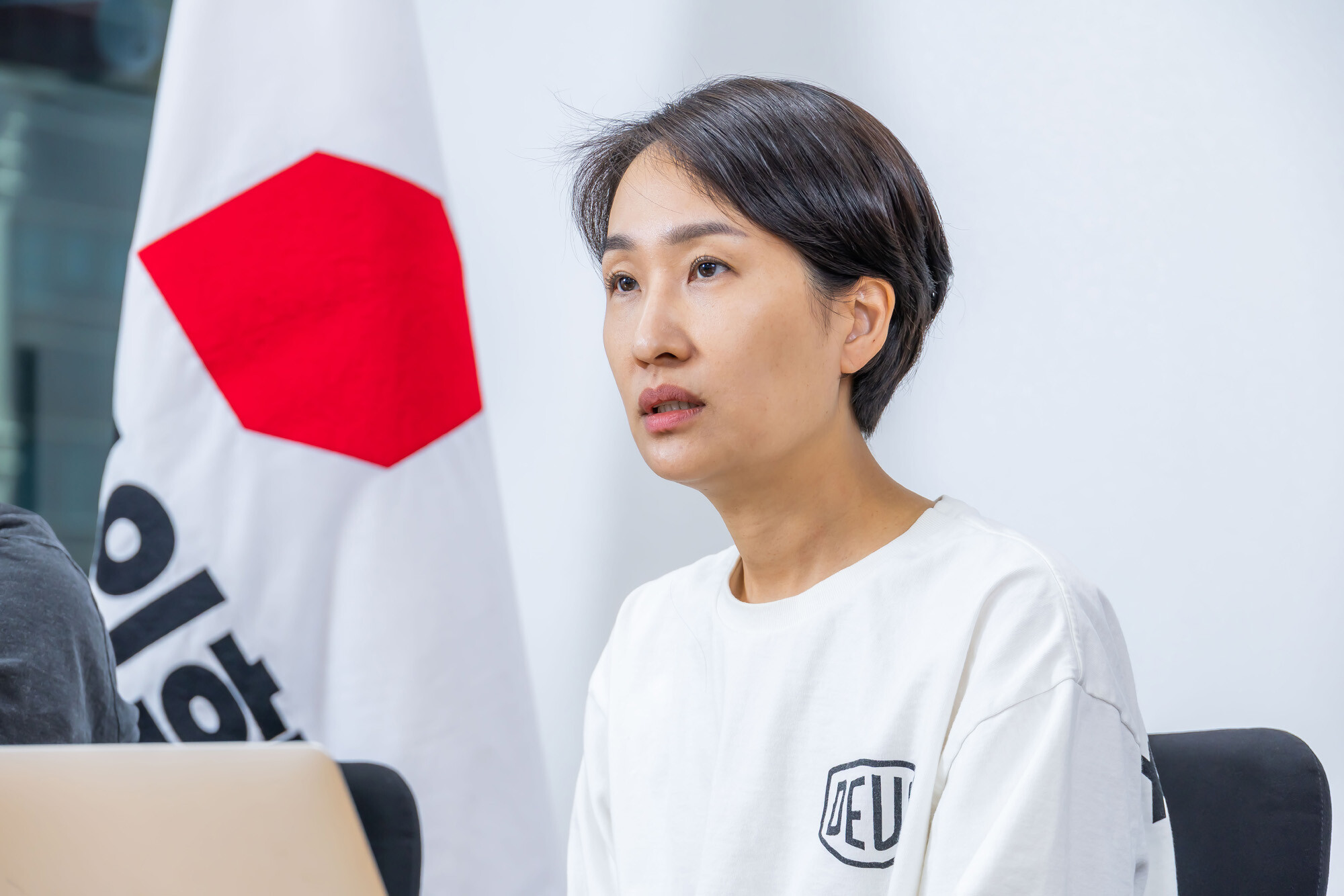 3월 17일 충북지사 추가 공천 신청을 마친 김수민 전 국민의힘 의원은 SNS를 통해 “이대로는 건강한 보수가 설 자리가 없다고 생각한다”면서 “선당후사의 마음으로 충북 발전에 대한 마음으로 합리적인 보수 재건에 대한 마음으로 나선다”고 했다. 사진=최준필 기자