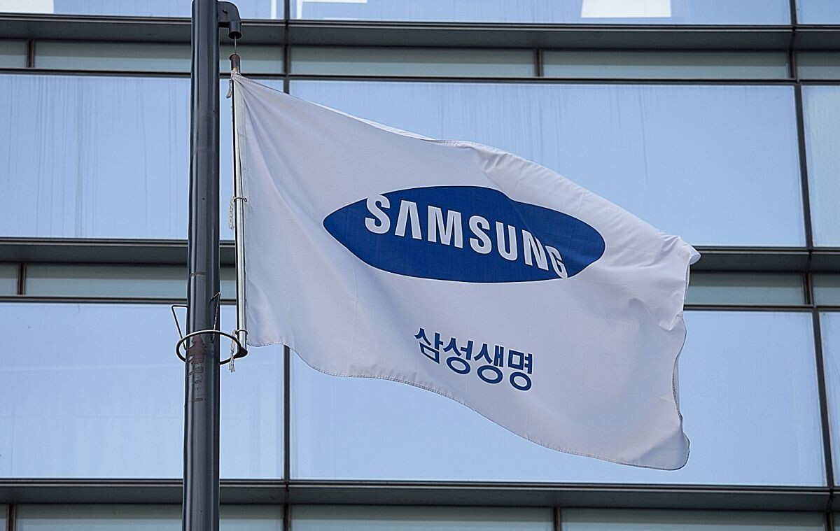 서울 서초구 삼성생명 서초사옥에 걸린 삼성생명 깃발. 사진=이종현 기자