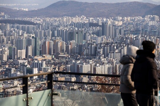 서울 남산에서 바라 본 시내 아파트 단지. 사진=최준필 기자