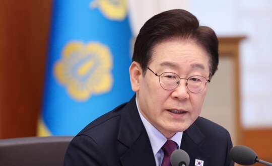 이재명 대통령이 4월 9일 청와대에서 열린 수석보좌관회의에서 발언하고 있다. 사진=연합뉴스