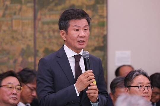 서울중앙지검 공정거래조사부는 최근 정몽규 HDC그룹 회장을 공정거래법 위반 혐의로 약식 기소했다. 공정거래위원회에 제출해야 할 기업집단 지정 자료에서 인트란스해운 등 일부 계열사를 누락한 혐의다. 사진=박은숙 기자