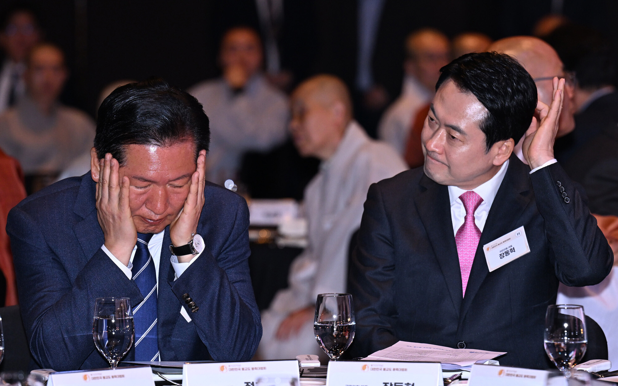 정청래 더불어민주당 대표(왼쪽)와 장동혁 국민의힘 대표. 사진=임준선 기자