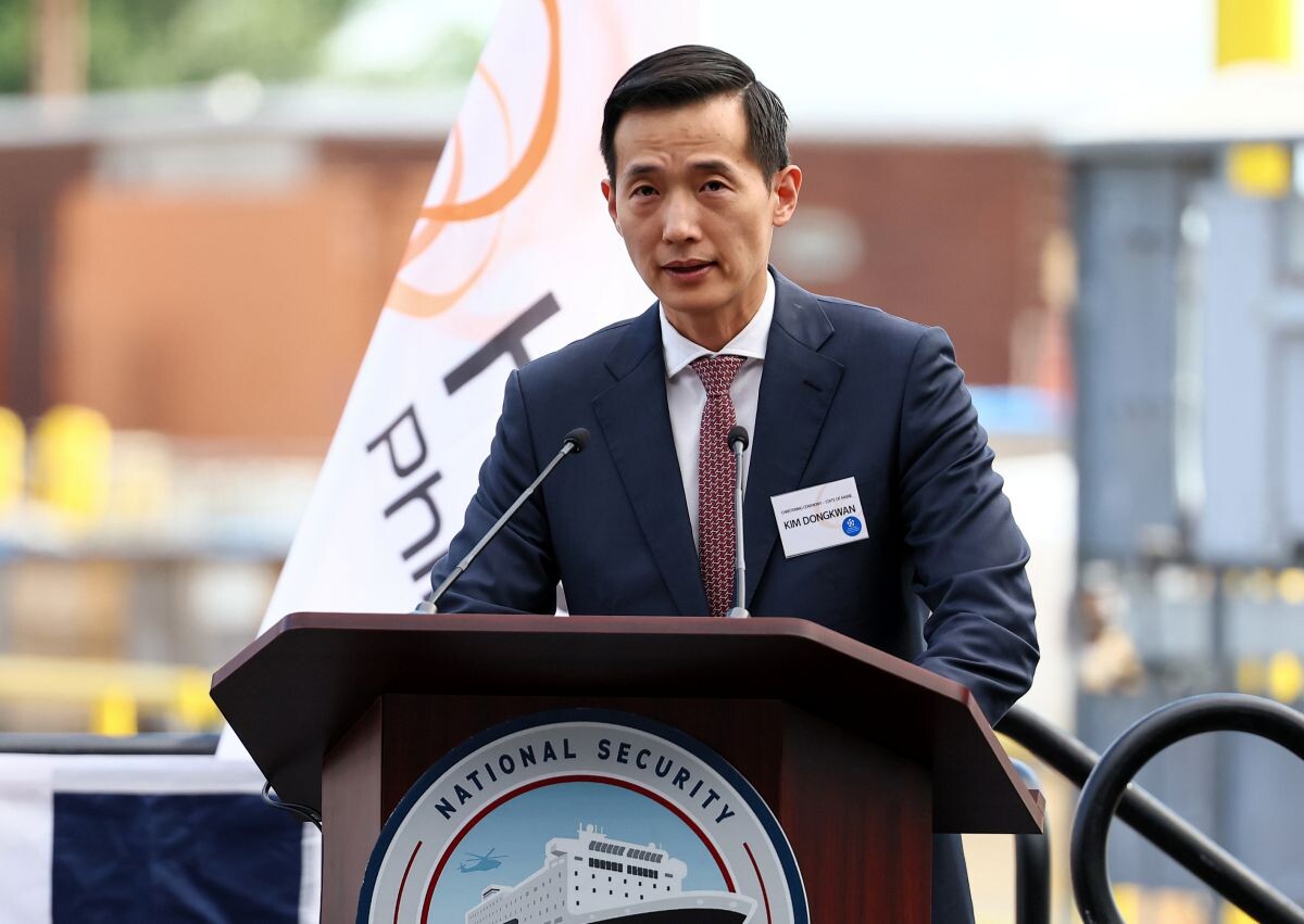 김동관 한화그룹 부회장이 2025년 8월 26일(현지시간) 미국 필라델피아의 한화 필리조선소에서 ‘스테이트 오브 메인’호 명명식 환영사를 하고 있다. 사진=연합뉴스