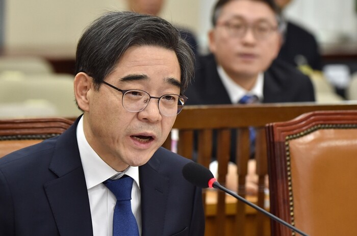 권순일 전 위원장은 2020년 9월 대법관에서 퇴임했지만 “선관위 간부급 인사를 마친 뒤 퇴임하겠다”며 같은 해 11월까지 중앙선관위원장직을 유지했다. 사진=박은숙 기자