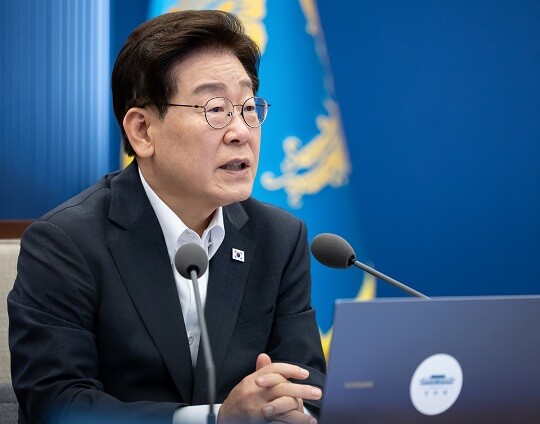 이재명 대통령이 8월 13일 청와대에서 열린 수석보좌관회의에서 발언하고 있다. 사진=연합뉴스