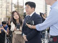 부정거래로 혐의로 경찰 출석한 방시혁 의장