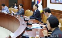 경제관계장관회의 주재하는 구윤철 부총리